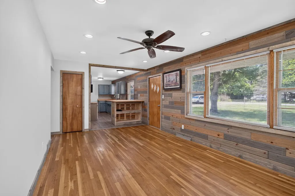 2695 Gilletts Lake Road Leoni Township MI 49201