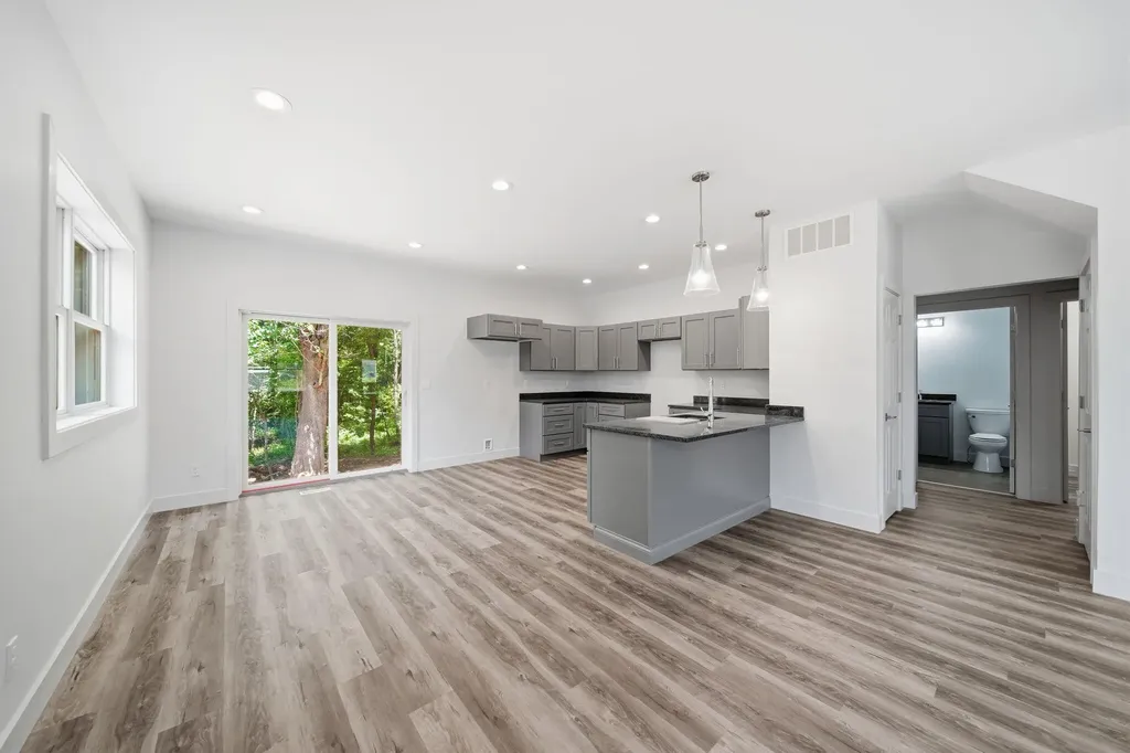 1823 N Sutton Road Leoni Township MI 49202