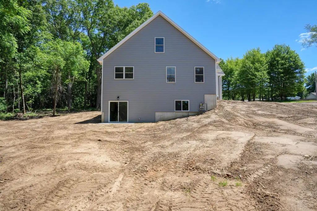 1823 N Sutton Road Leoni Township MI 49202