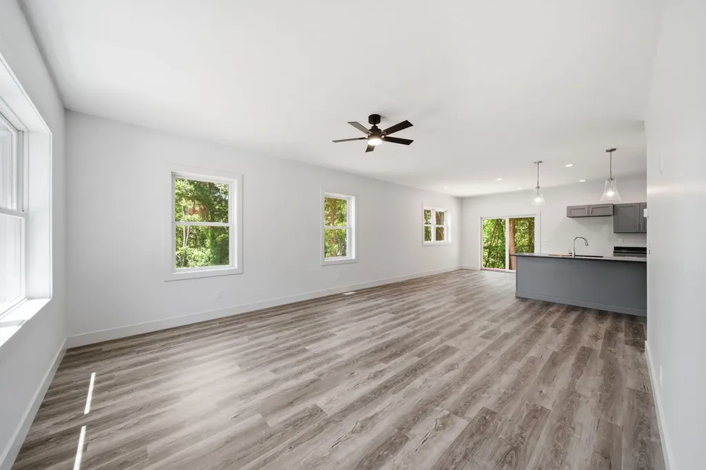 1823 N Sutton Road Leoni Township MI 49202