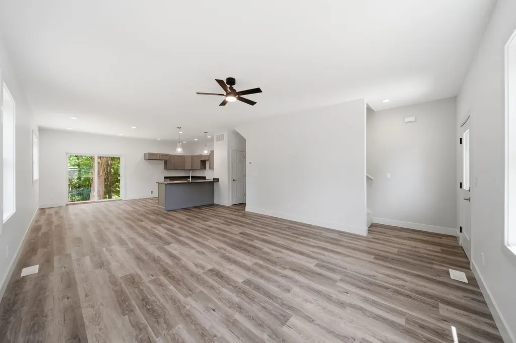 1823 N Sutton Road Leoni Township MI 49202