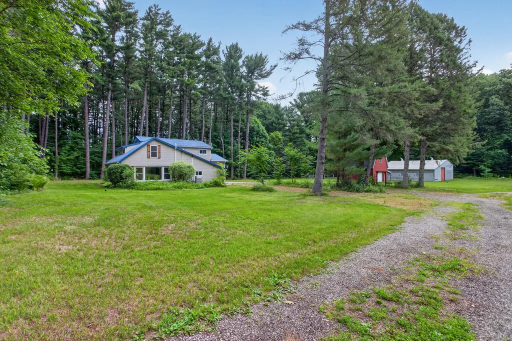 8727 Lansing Avenue Rives Township MI 49277