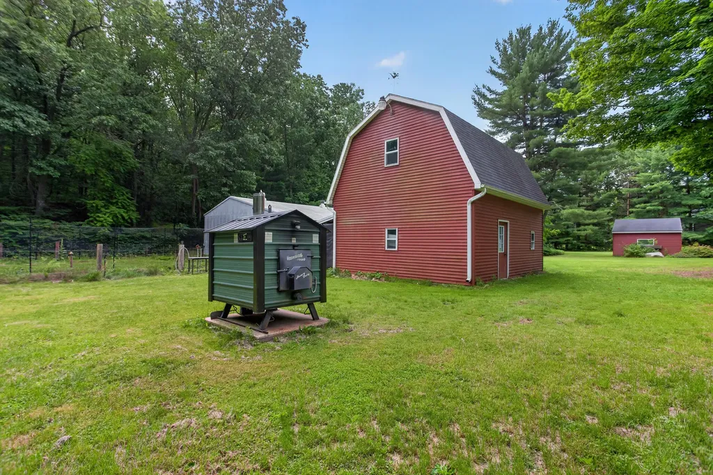 8727 Lansing Avenue Rives Township MI 49277