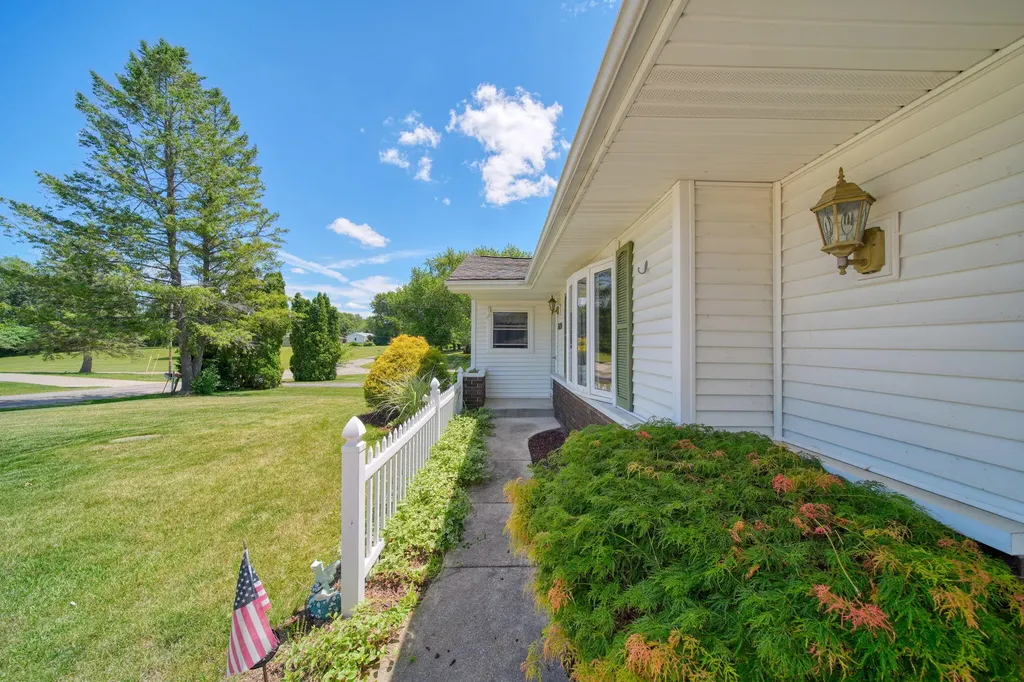 7479 Dalt Road Leoni Township MI 49201