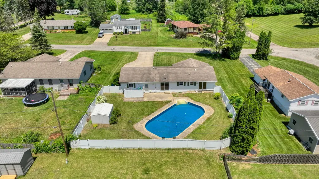 7479 Dalt Road Leoni Township MI 49201