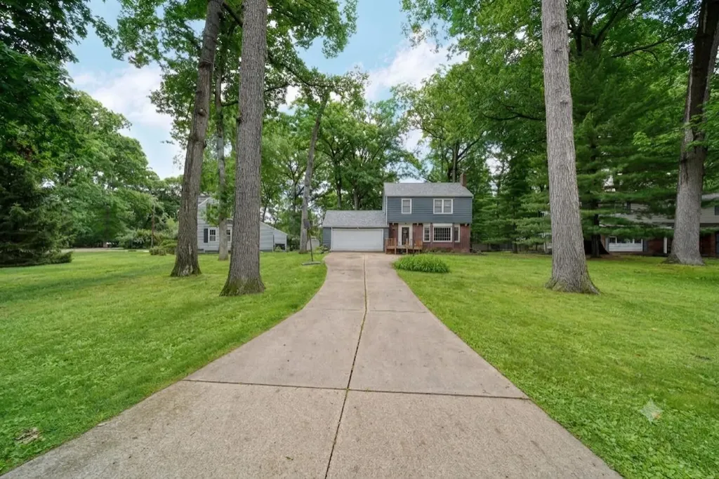 907 Westwood Boulevard Spring Arbor Township MI 49203