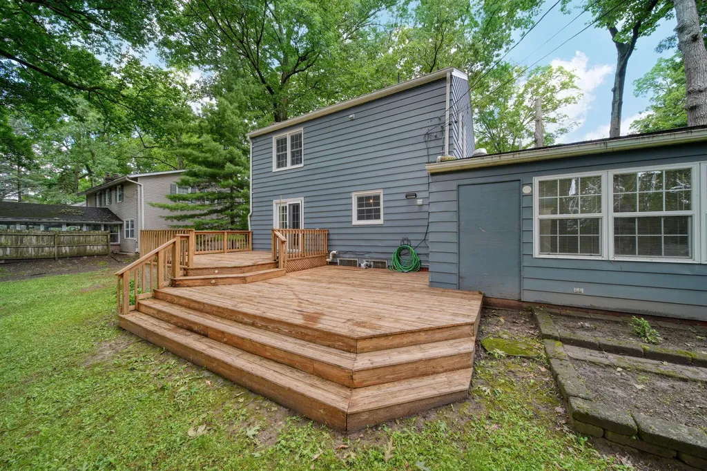 907 Westwood Boulevard Spring Arbor Township MI 49203