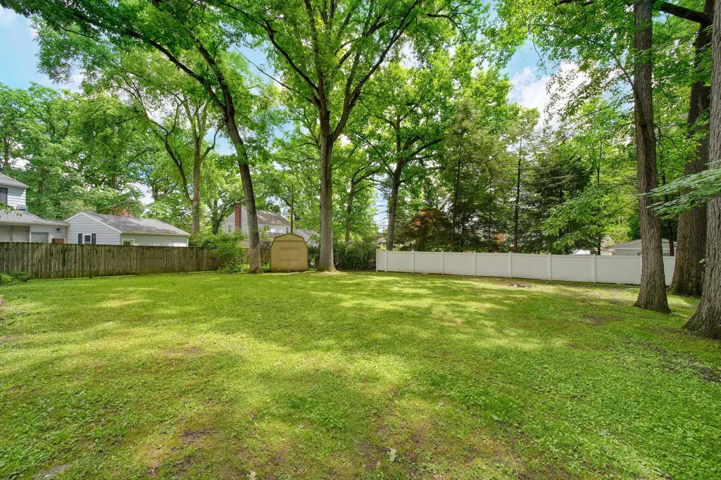 907 Westwood Boulevard Spring Arbor Township MI 49203