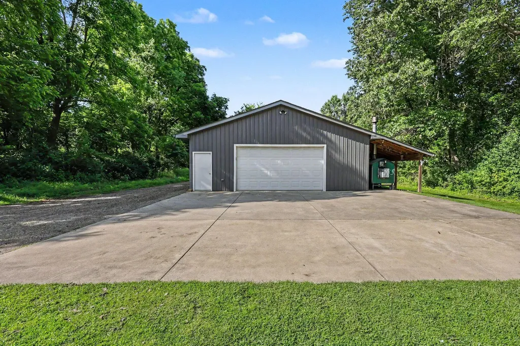 8115 S Jackson Road Unknown City MI 49201