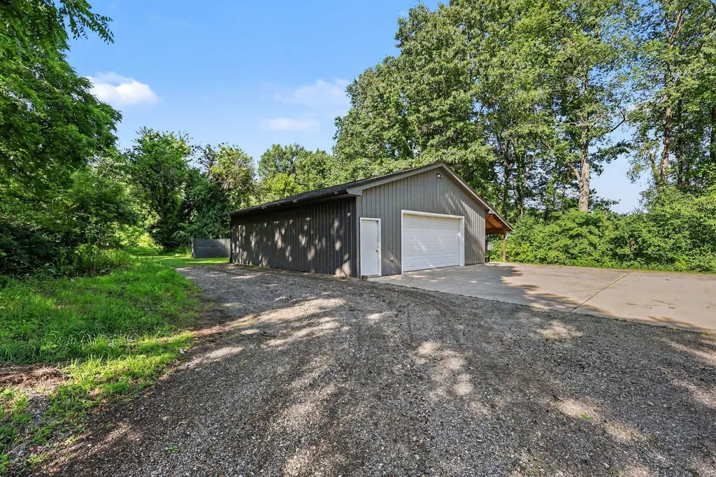 8115 S Jackson Road Unknown City MI 49201