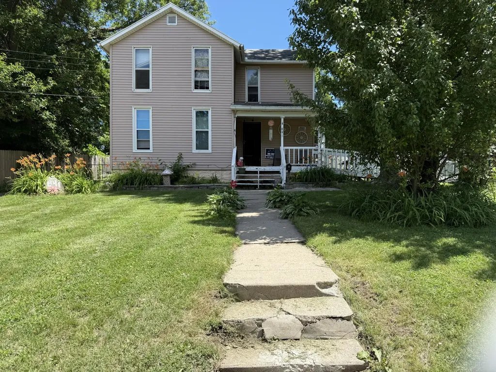 841 N Waterloo Avenue Jackson City MI 49202