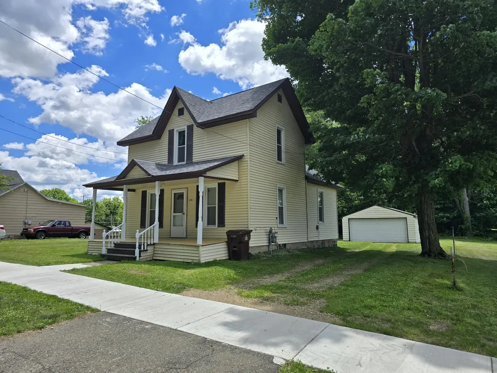 315 E Center Street Concord Village MI 49237