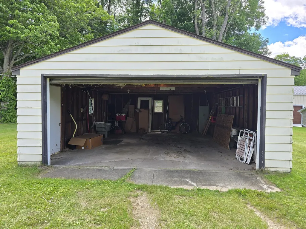 315 E Center Street Concord Village MI 49237