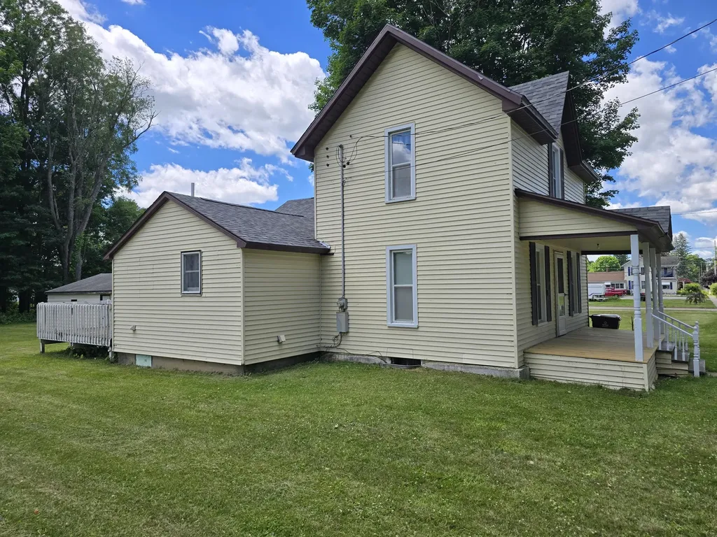 315 E Center Street Concord Village MI 49237