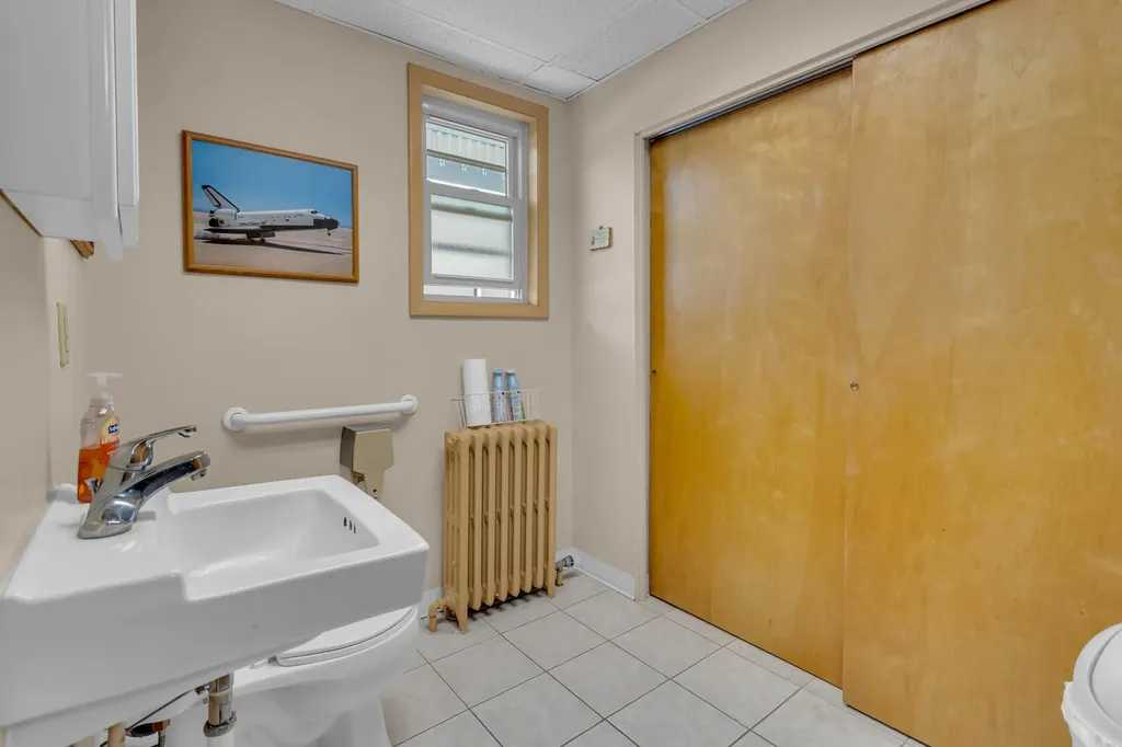 3606 Wildwood Avenue Jackson City MI 49202