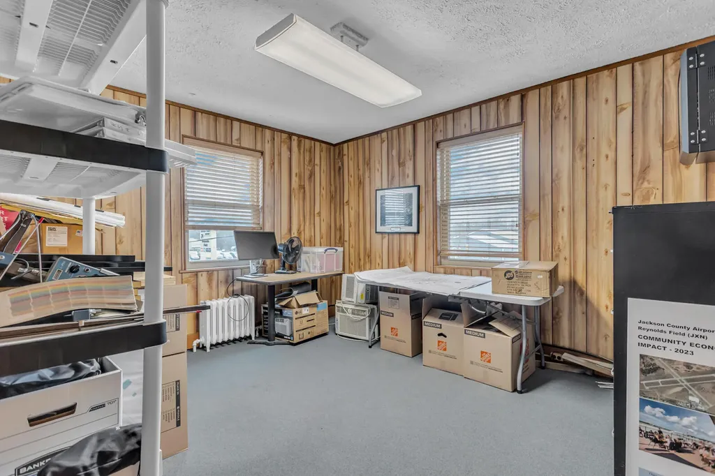 3606 Wildwood Avenue Jackson City MI 49202