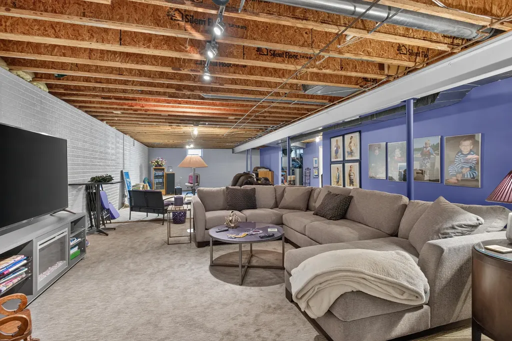 2401 Ridgeway Road Summit Township MI 49203