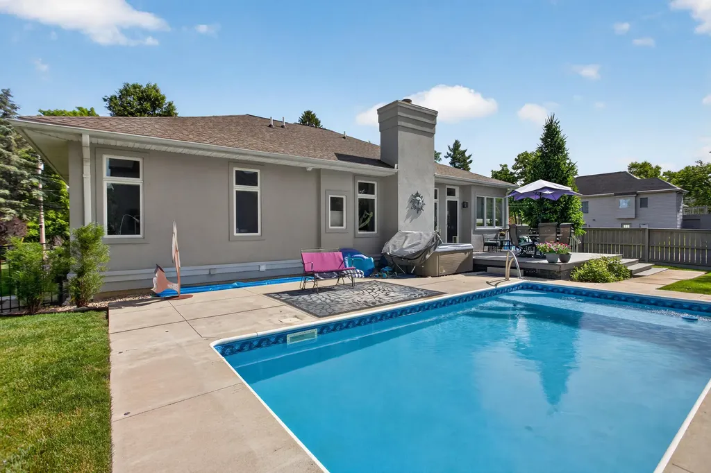 2401 Ridgeway Road Summit Township MI 49203