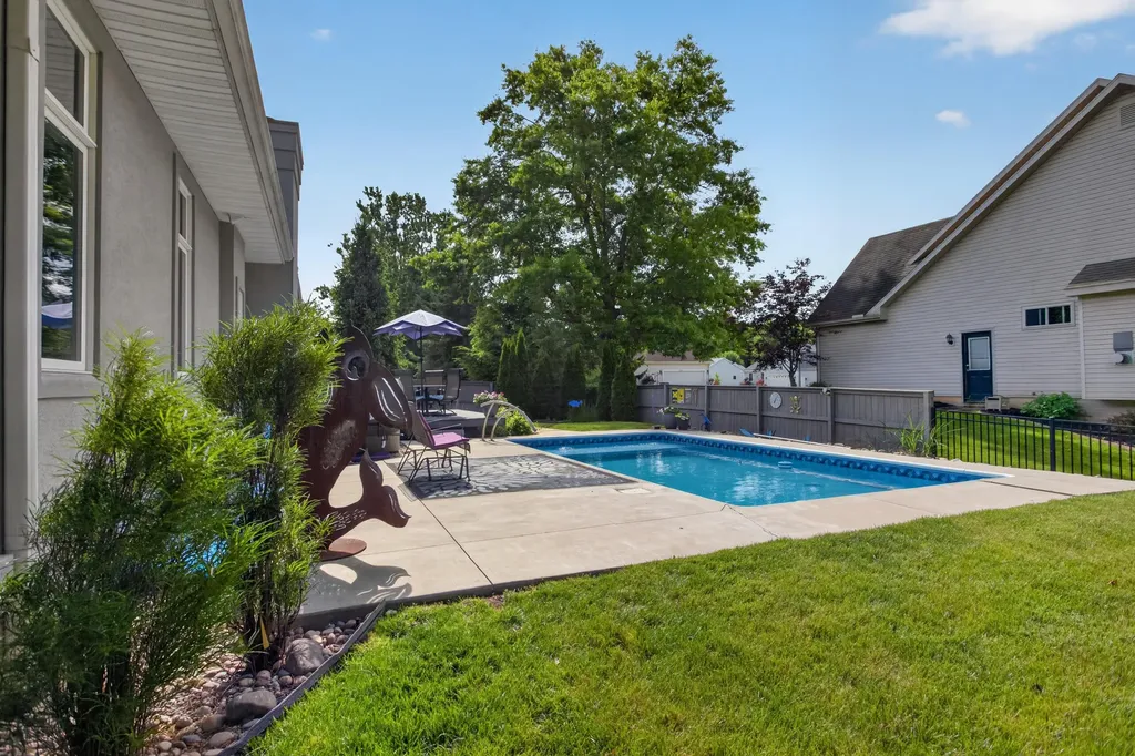 2401 Ridgeway Road Summit Township MI 49203