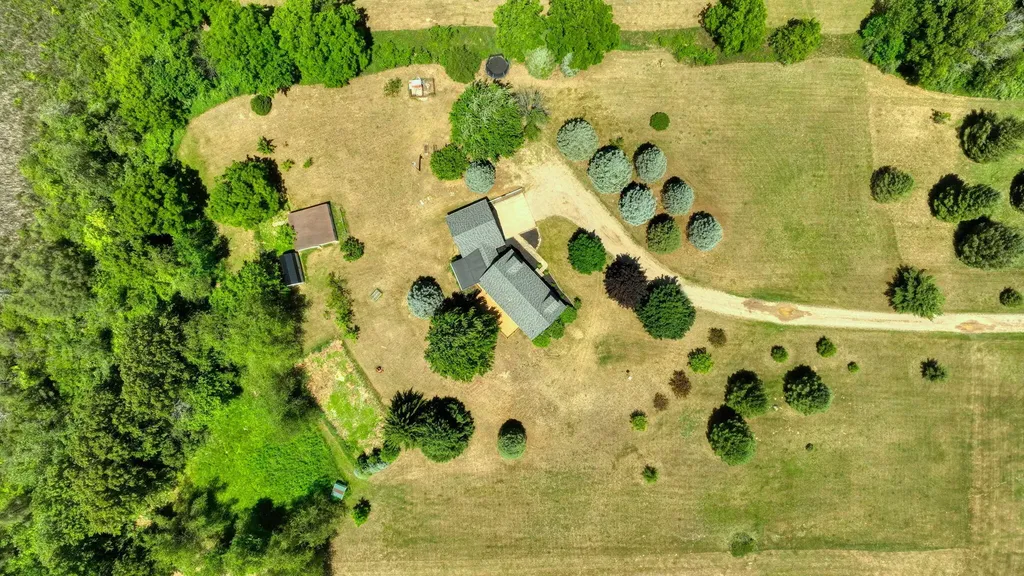10770 Brix Highway Cambridge Township MI 49230