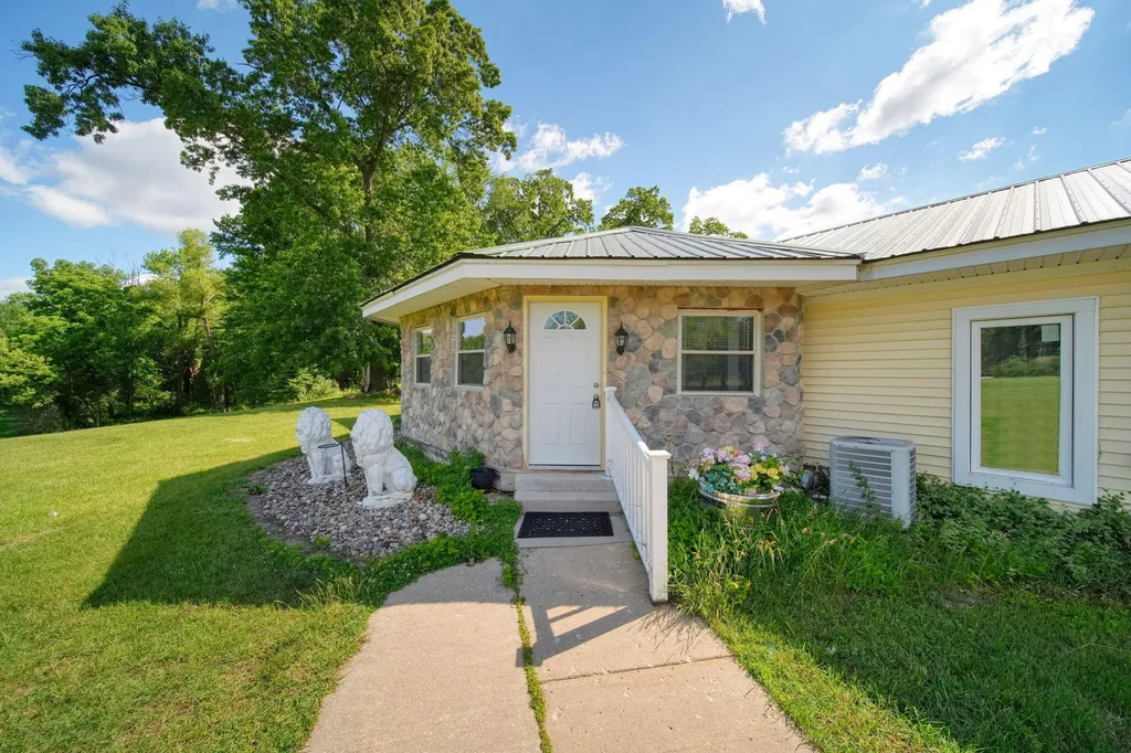 5995 N Sandstone Road Sandstone Township MI 49201
