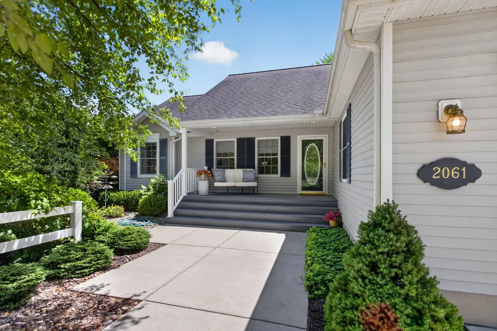 2061 Elwood Boulevard Spring Arbor Township MI 49283