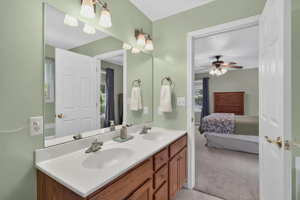 2061 Elwood Boulevard Spring Arbor Township MI 49283