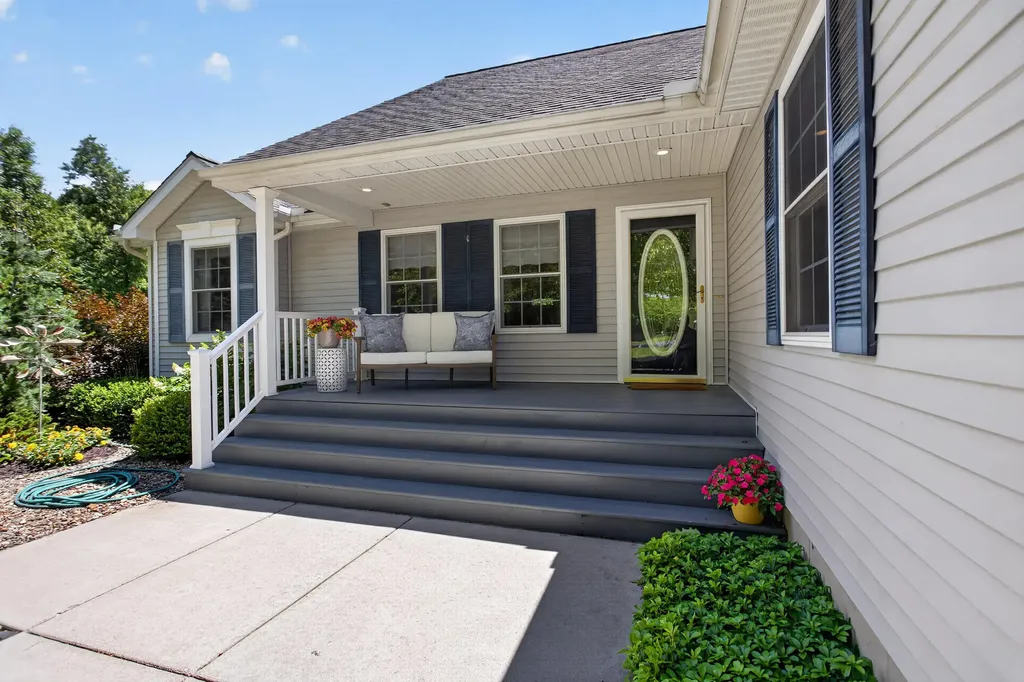 2061 Elwood Boulevard Spring Arbor Township MI 49283
