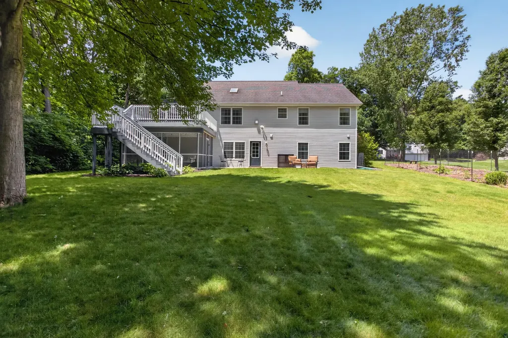 2061 Elwood Boulevard Spring Arbor Township MI 49283