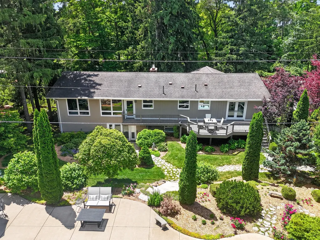 3600 Hendee Road Blackman Charter Township MI 49201