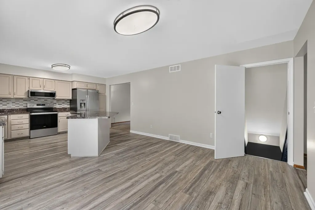 6276 Burning Tree Street Blackman Charter Township MI 49201