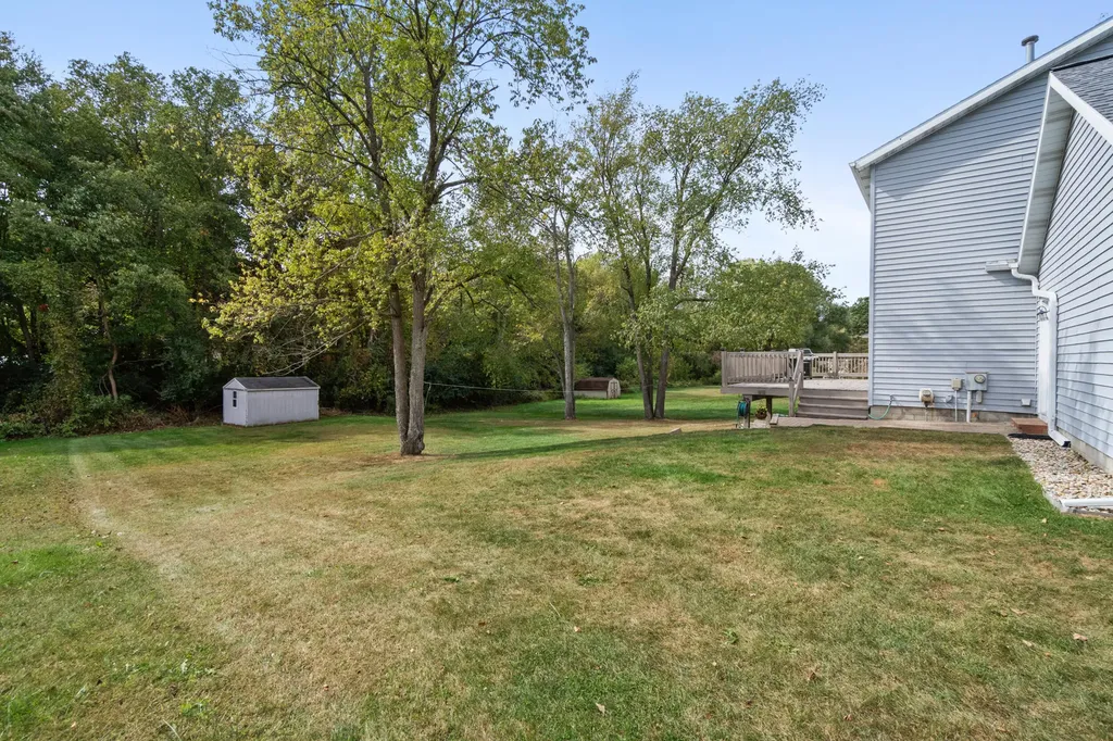 6276 Burning Tree Street Blackman Charter Township MI 49201