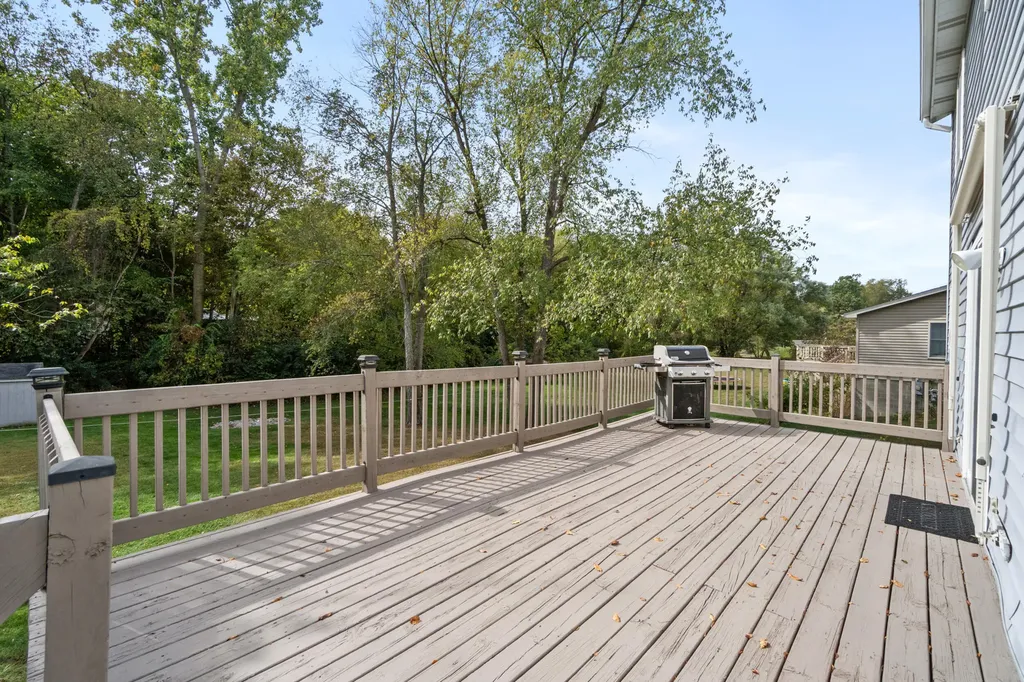 6276 Burning Tree Street Blackman Charter Township MI 49201