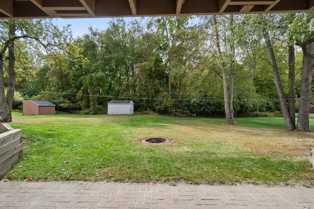 6276 Burning Tree Street Blackman Charter Township MI 49201