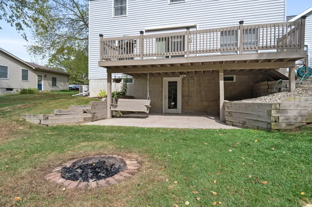 6276 Burning Tree Street Blackman Charter Township MI 49201