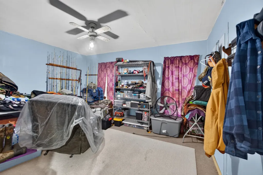 663 Oakhill Avenue Jackson City MI 49201