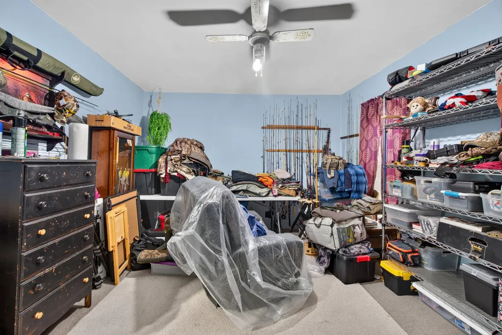 663 Oakhill Avenue Jackson City MI 49201