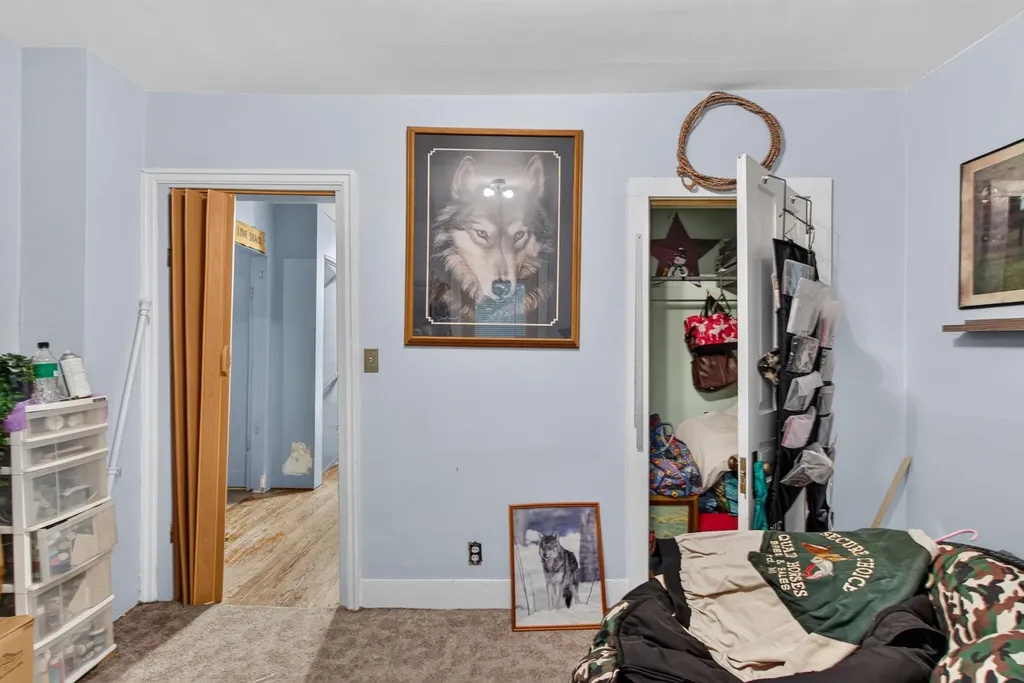 663 Oakhill Avenue Jackson City MI 49201
