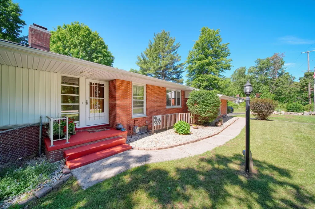 29260 Albion Road Albion Township MI 49224