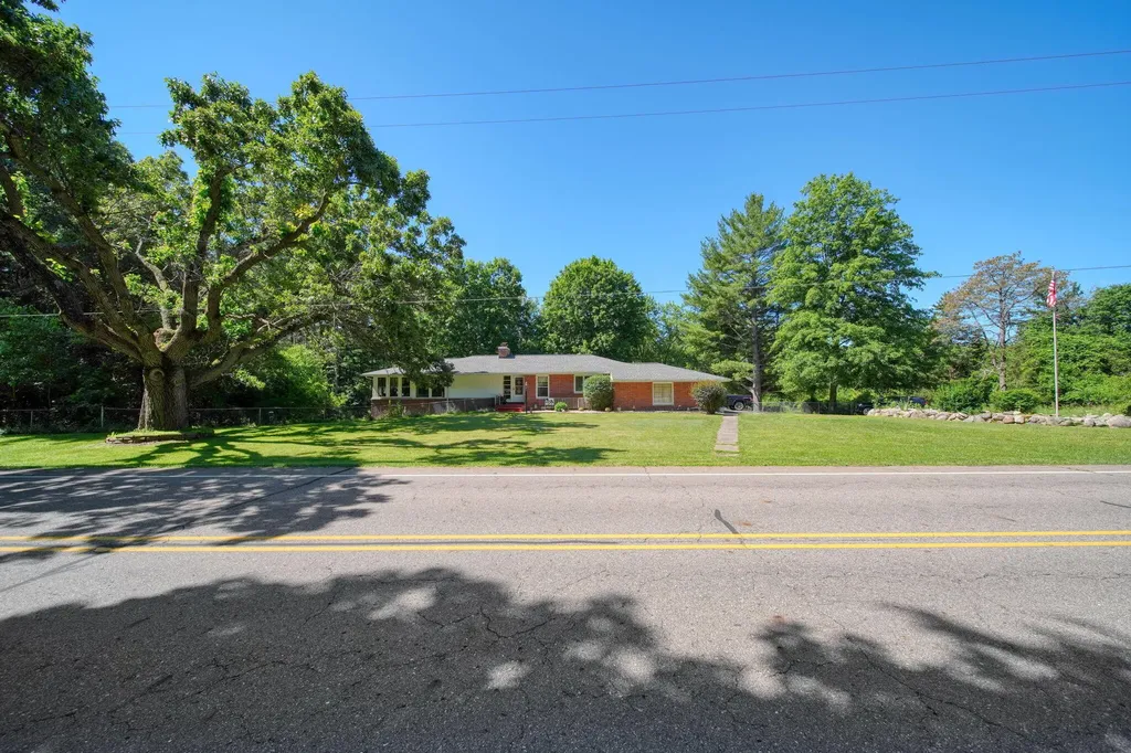 29260 Albion Road Albion Township MI 49224