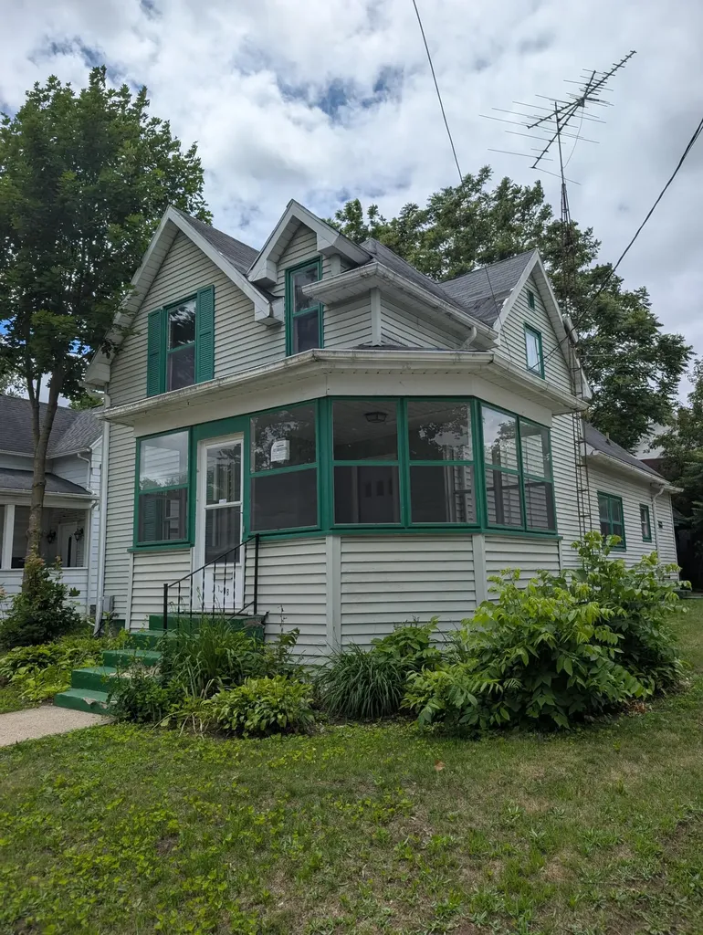 1608 Second Street Jackson City MI 49203