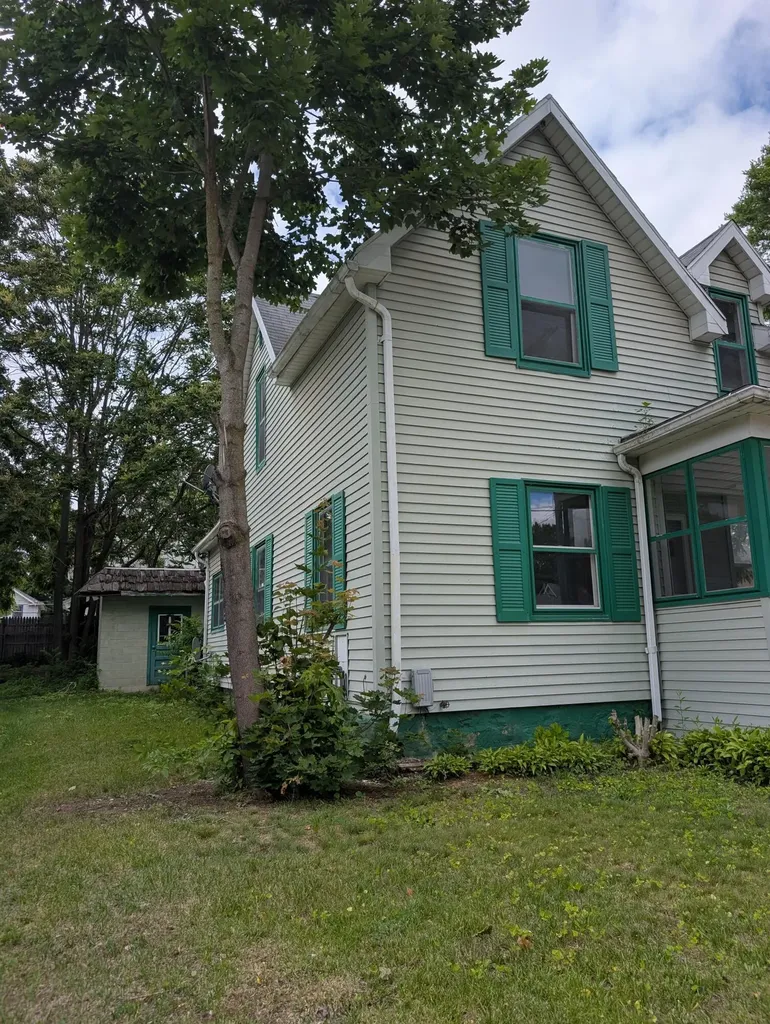 1608 Second Street Jackson City MI 49203