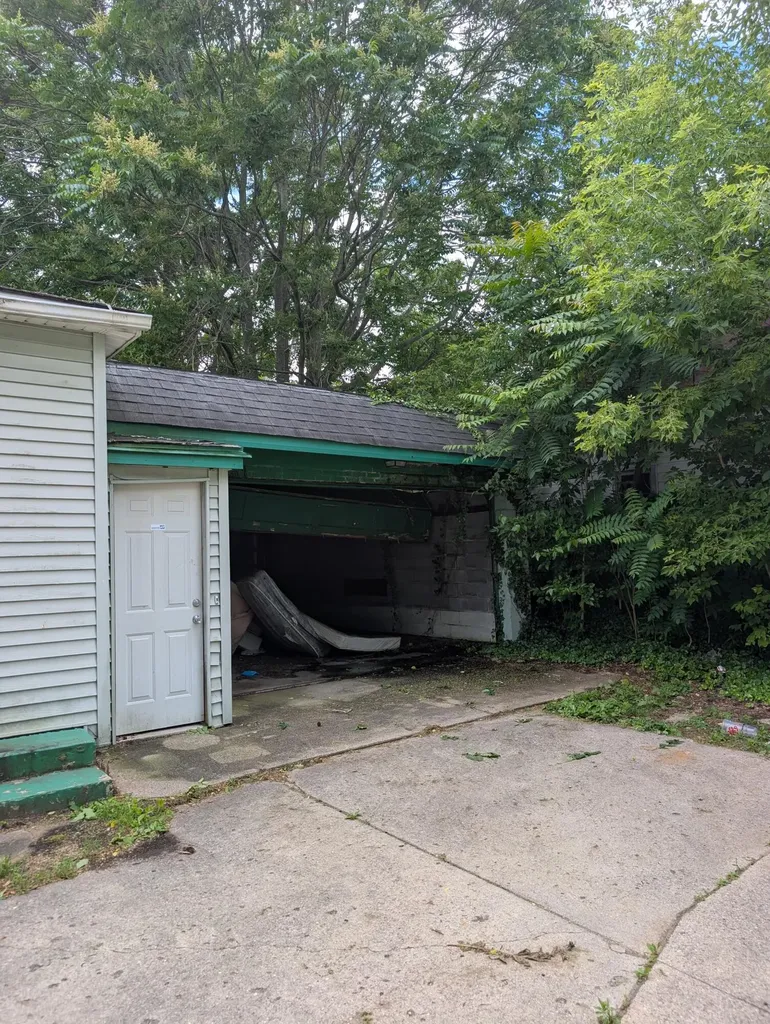 1608 Second Street Jackson City MI 49203