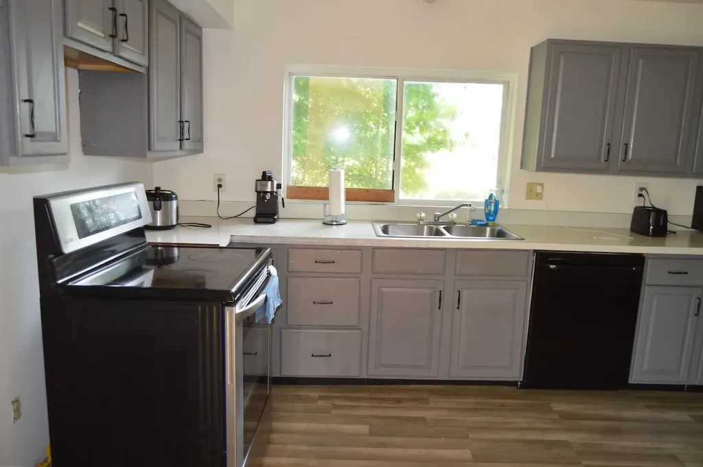 9990 S Bird Road Baltimore Township MI 49050