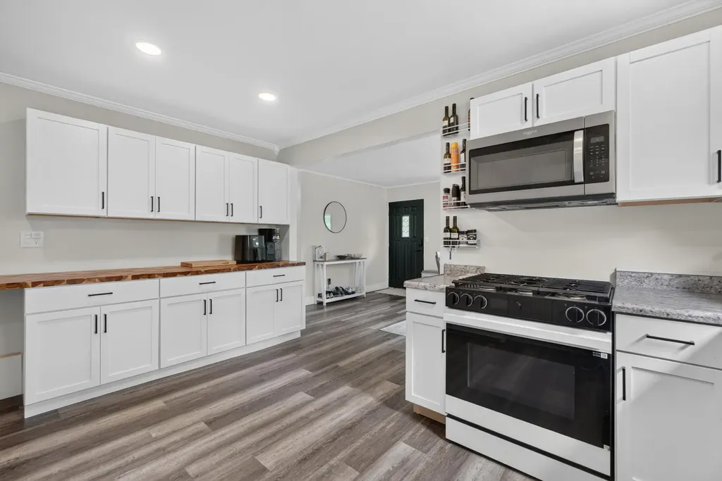 248 Mcconnell Drive Blackman Charter Township MI 49201