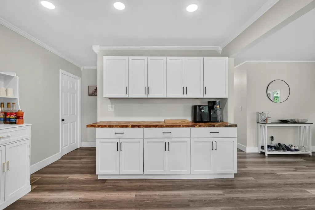 248 Mcconnell Drive Blackman Charter Township MI 49201