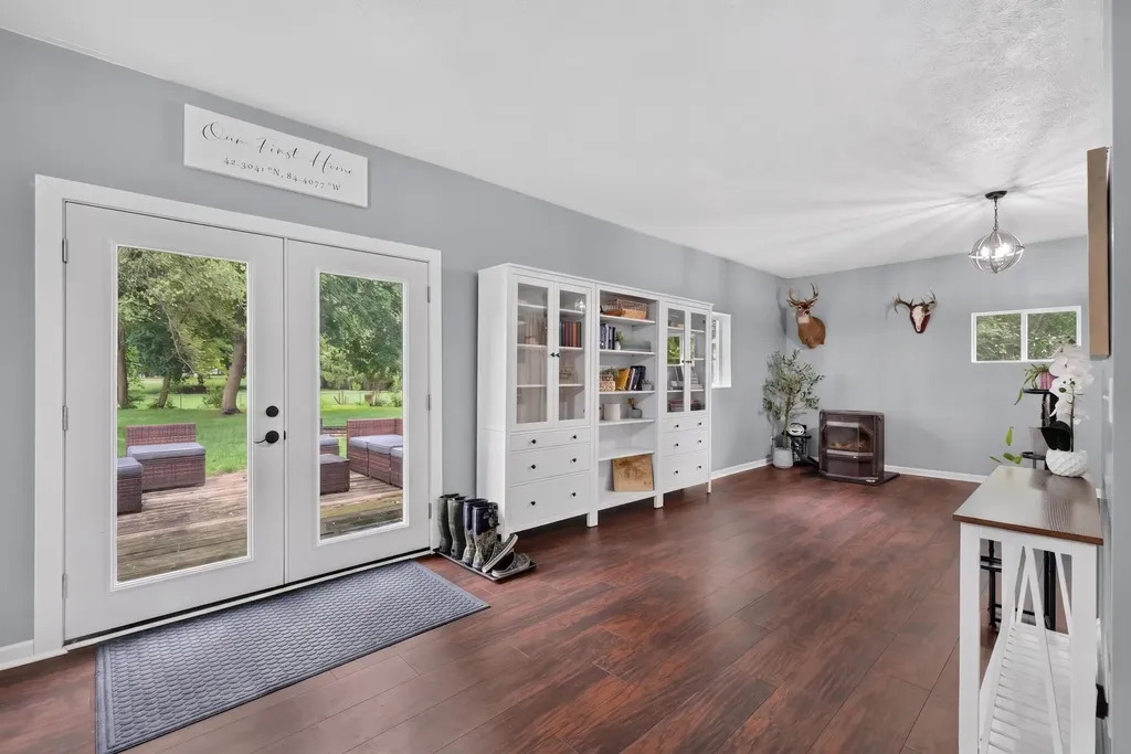 248 Mcconnell Drive Blackman Charter Township MI 49201