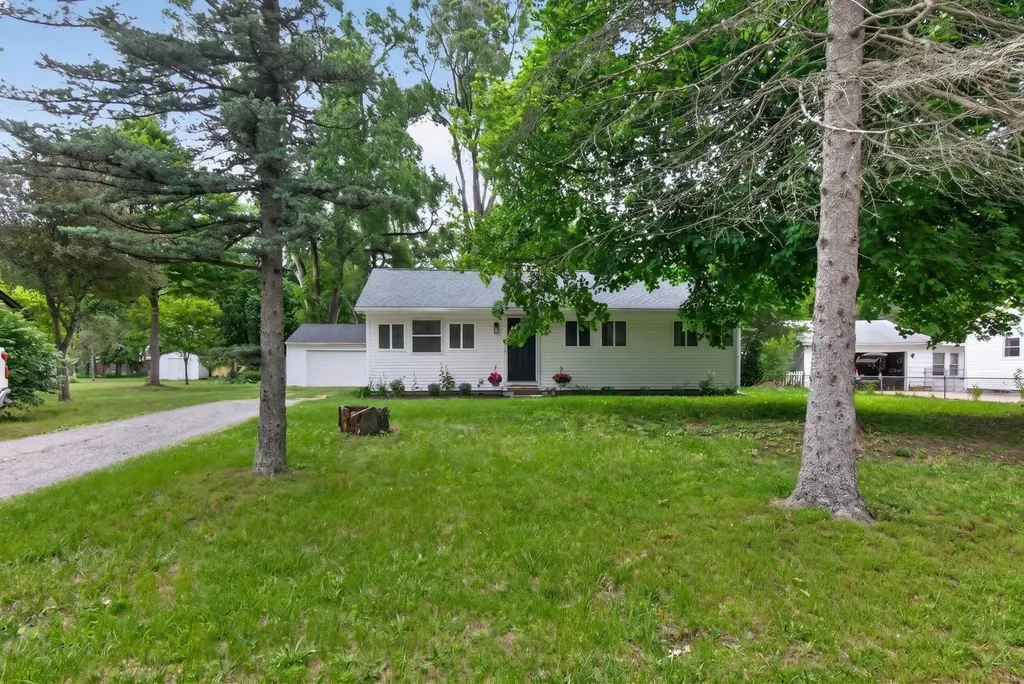 248 Mcconnell Drive Blackman Charter Township MI 49201