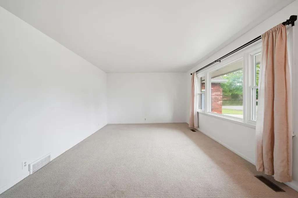 800 Hazelwood Boulevard Summit Township MI 49203