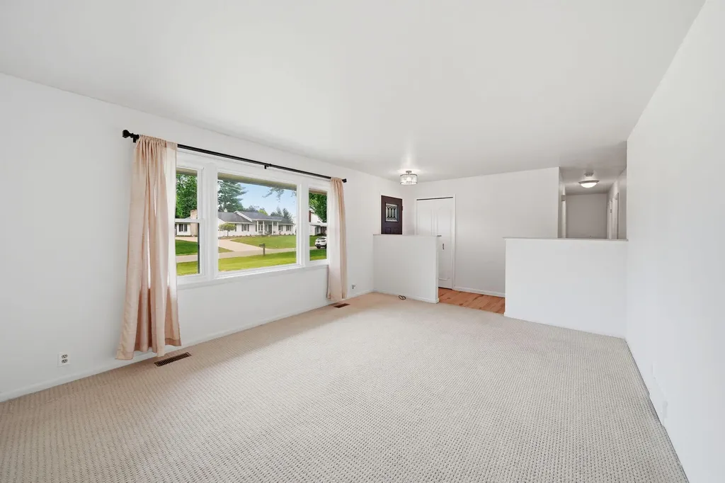 800 Hazelwood Boulevard Summit Township MI 49203